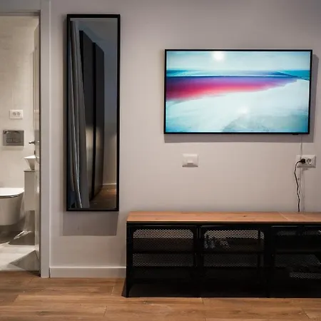 G34 - Modern @ Parliament Daire