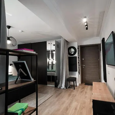 G34 - Modern @ Parliament