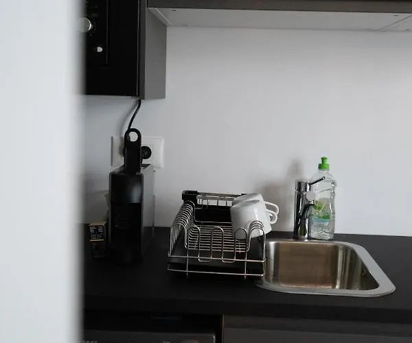 G34 - Modern @ Parliament