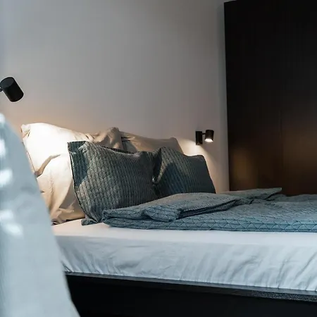 Appartamento G34 - Modern @ Parliament